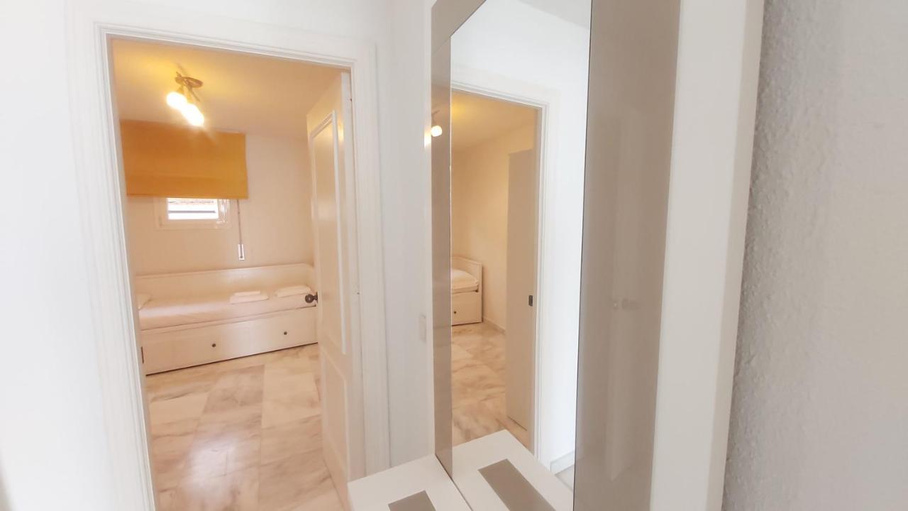 Del Parque Flats Meseta Swimmingpool Apartment Torremolinos Luaran gambar